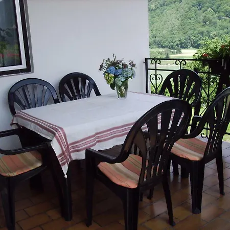 Huber Apartment *