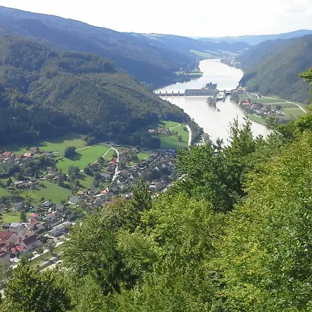 Huber Daire Engelhartszell